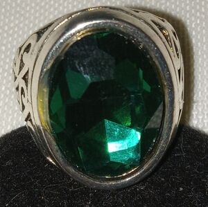 New Silver Plated Round Green  glass Ring Size 10